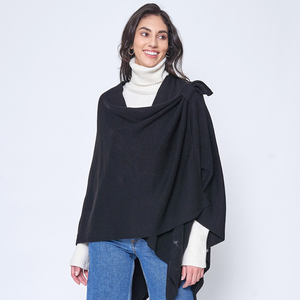 high-neck-multi-tasseled-