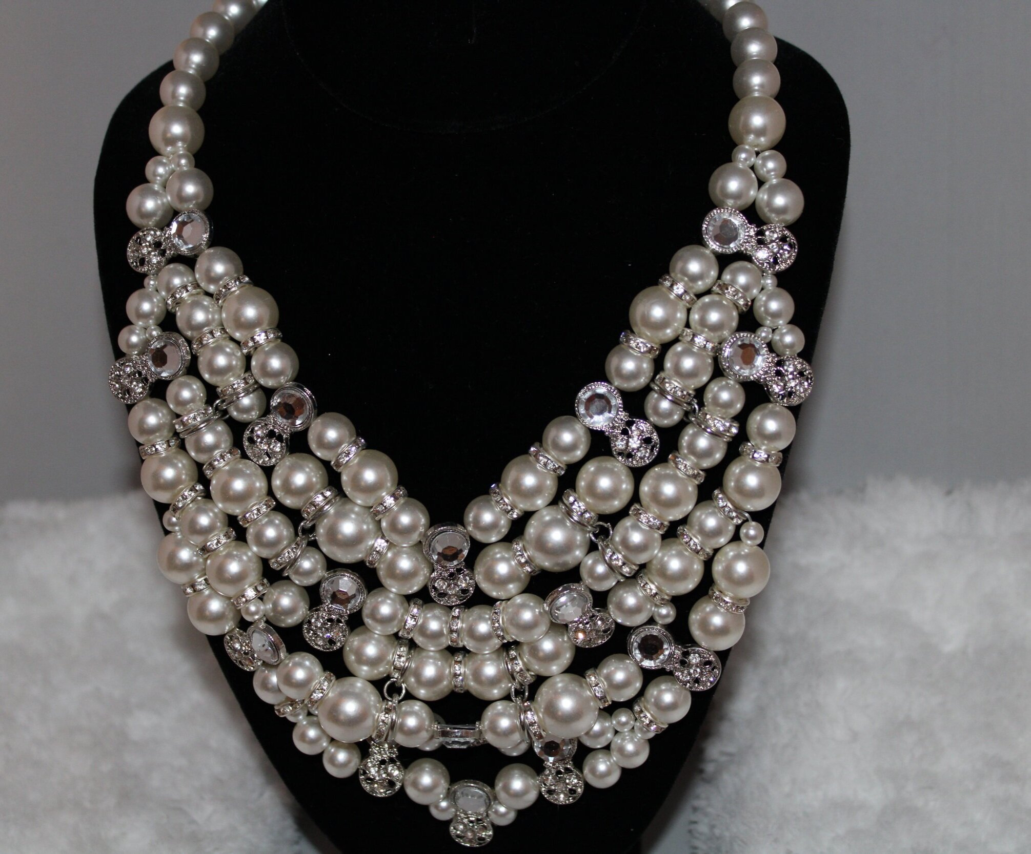 Flauna||next day shipping|usa only|pearl jewelry|pearls|accessories|on sale  — Christina E. Pearls