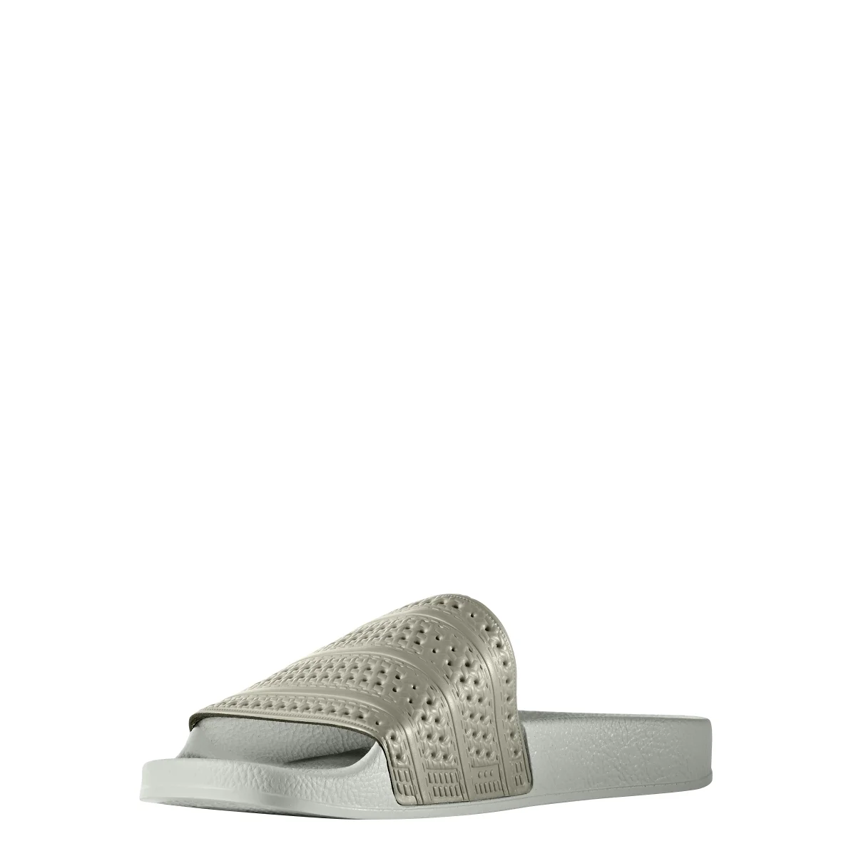 adilette sizing reddit