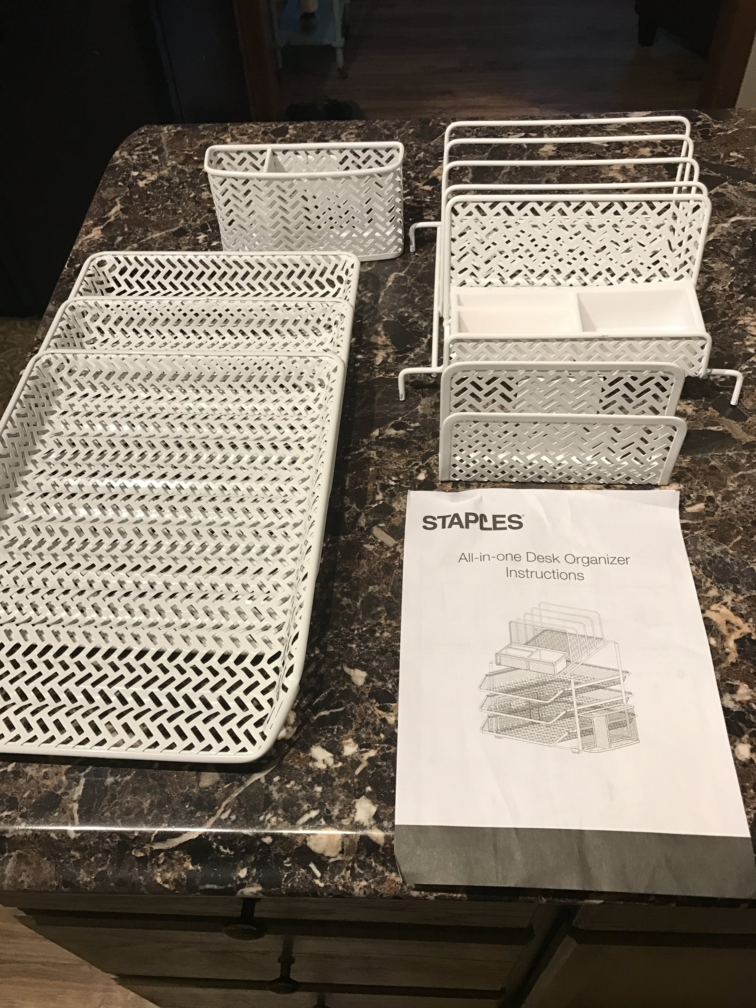 Staples All In One White Zigzag Desk Organizer Piq Creative Living