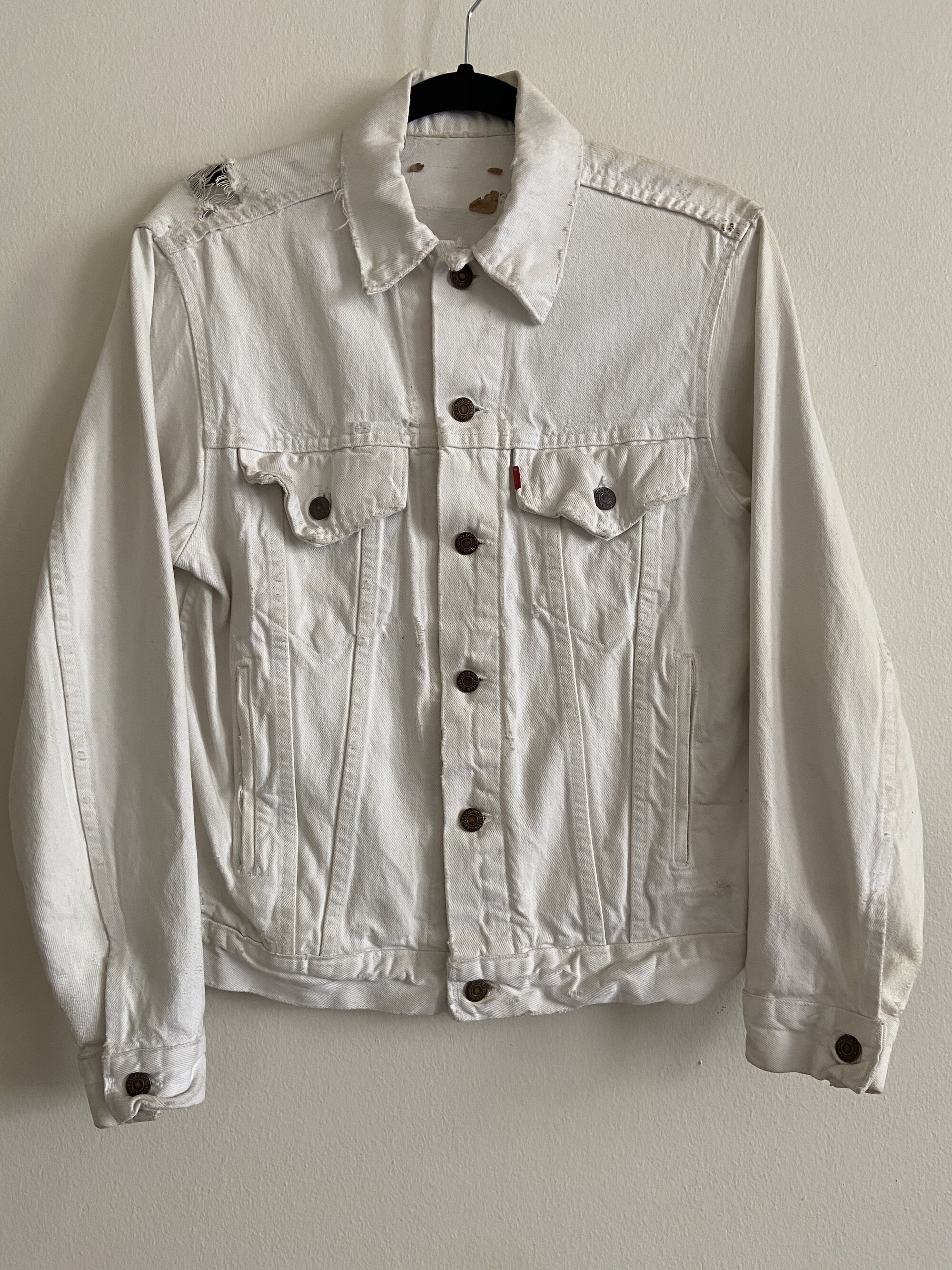 Ideel ventilation At bygge Vintage Levi's 4 Pocket Distressed White Denim Jean Jacket — DEAD PEOPLE'S  SHIT