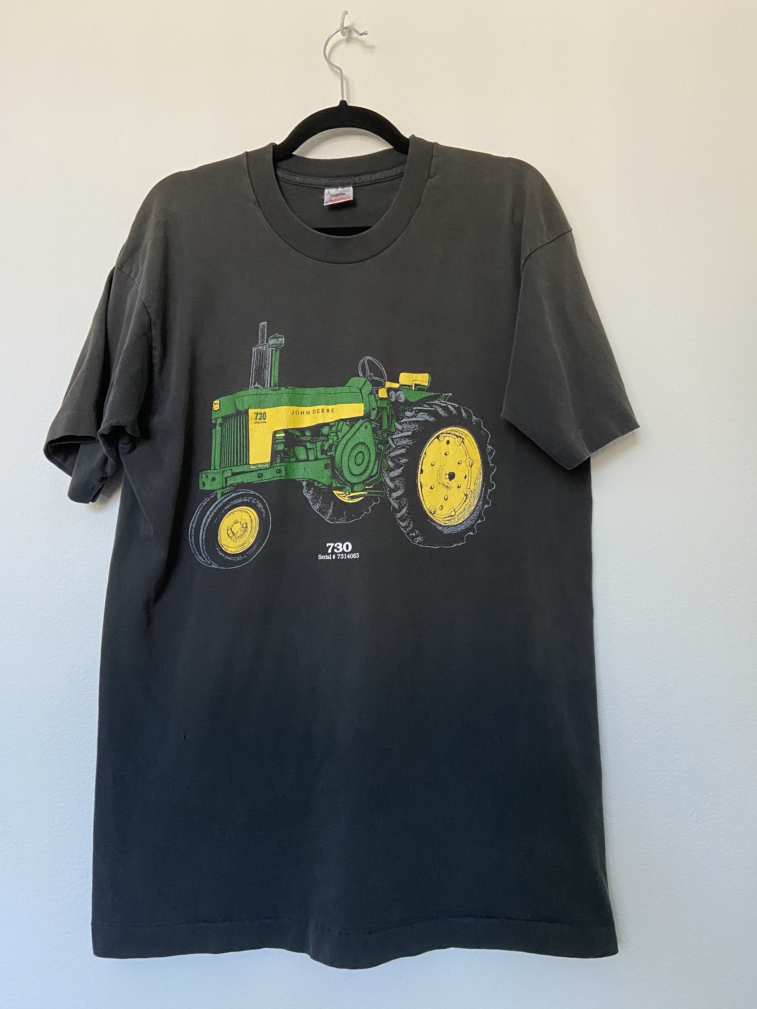 gas Besøg bedsteforældre med undtagelse af Vintage John Deere 730 Tractor Graphic T-Shirt — DEAD PEOPLE'S SHIT