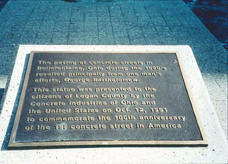 15_Plaque-base-of-Statue.jpg
