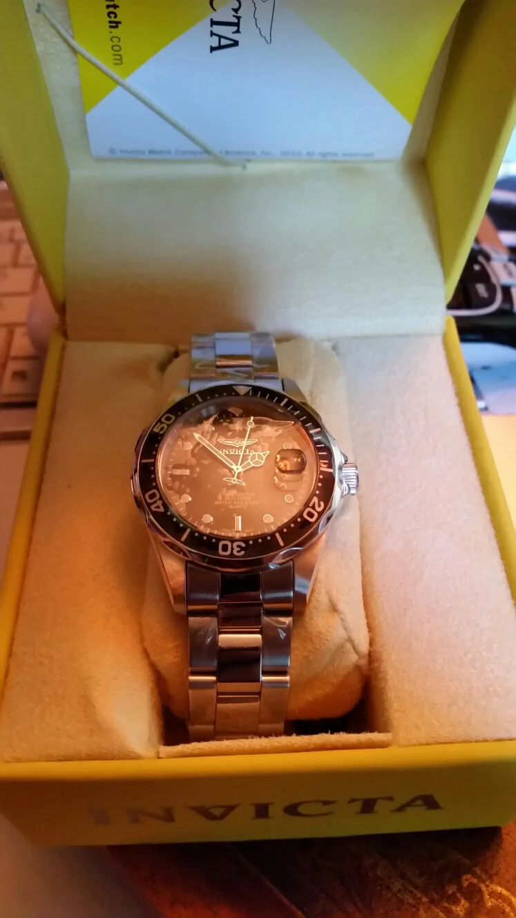 invicta men's 8932 pro diver