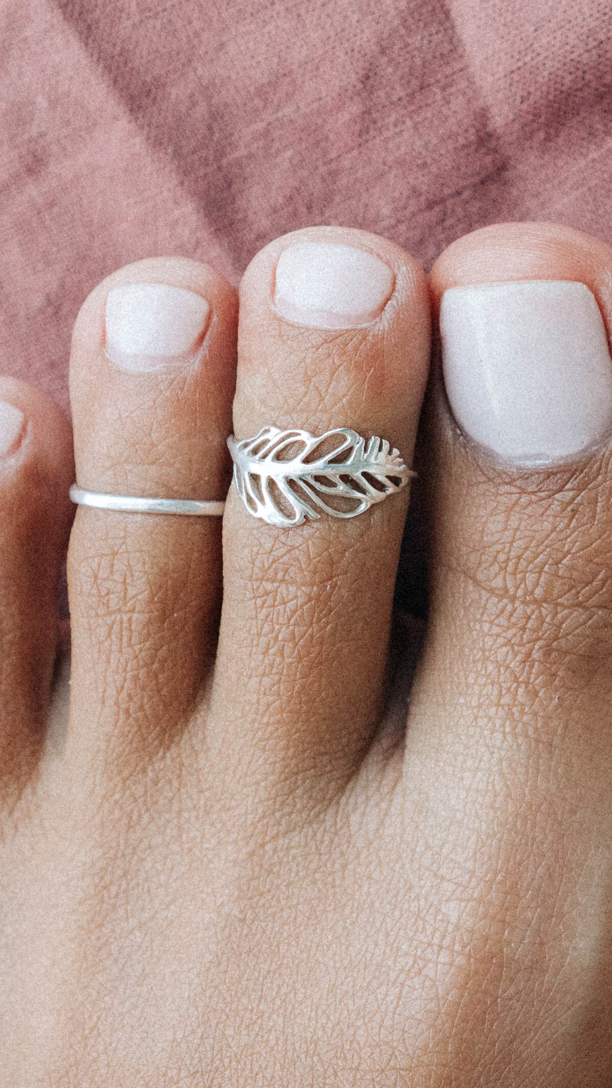 Little Feather Toe Ring — Carteo