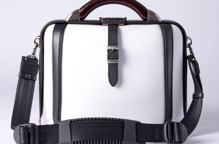tech messenger bag