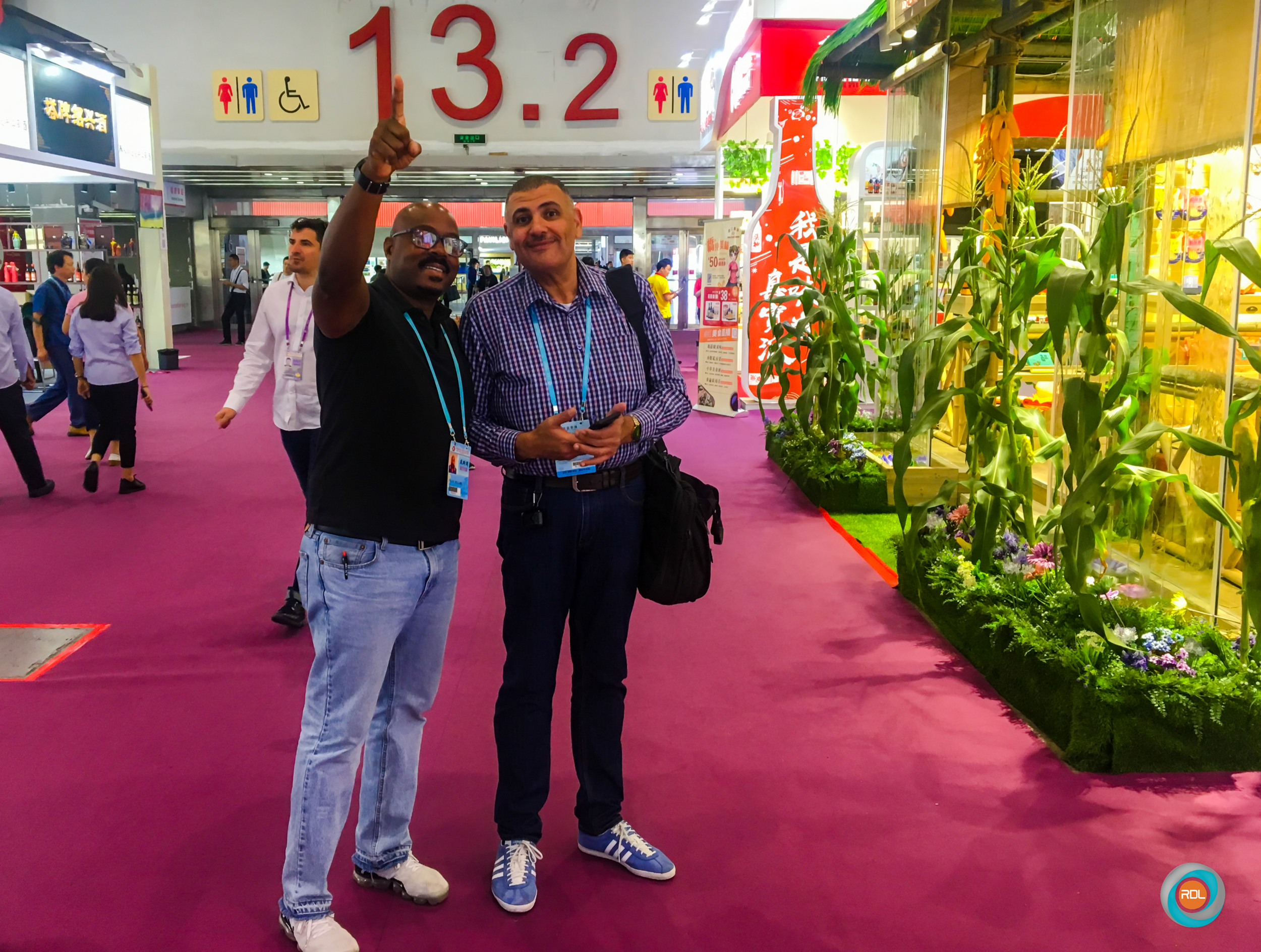 RDL的物流和供应链顾问Collis Williams与来自埃及的广交会与会者进行了互动。