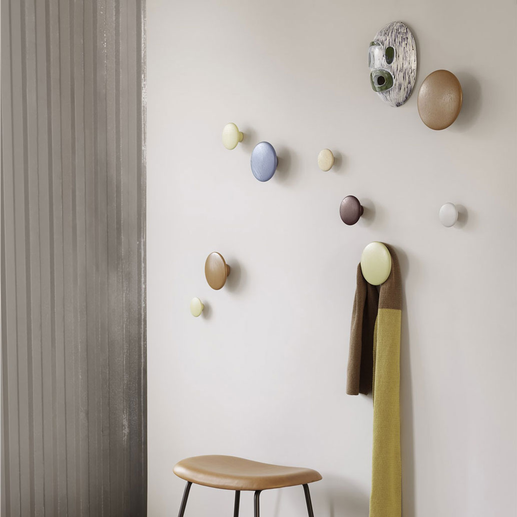 clothing and other daily necessities. WGEYI GSMWY The Dots Coat Hooks 5PCS Round Hanging Hooks Wall coat racks are used for home decoration 
