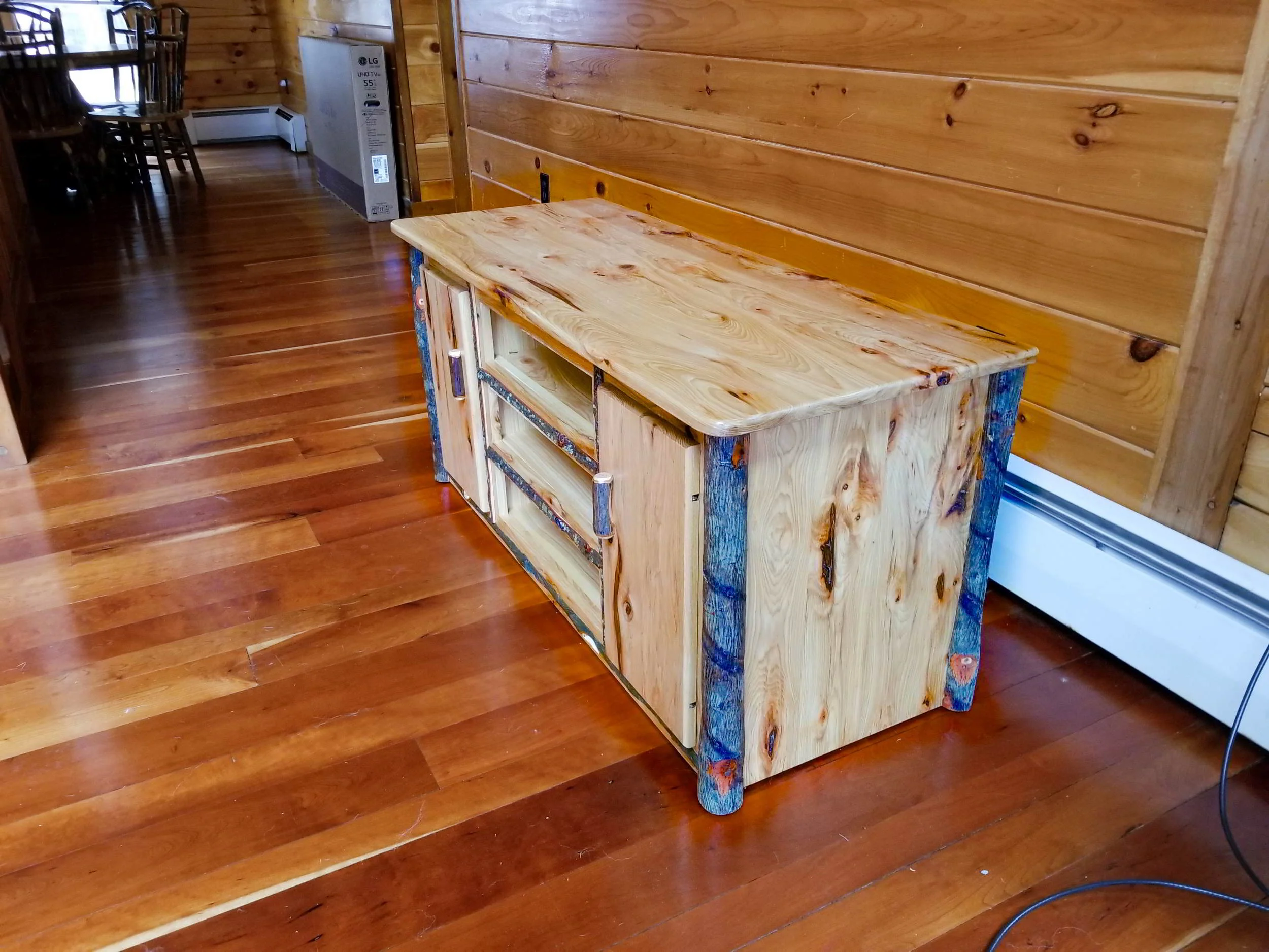 Hickory Tv Stand Ez Mountain Rustic Furniture Hickory Tv Stand