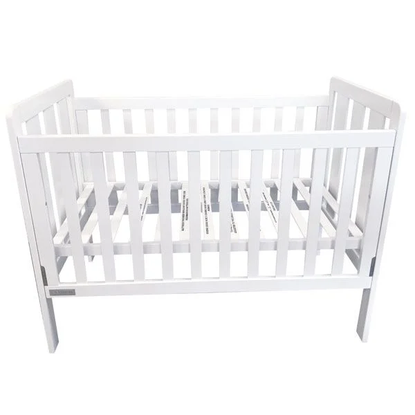 tasman essentials bassinet