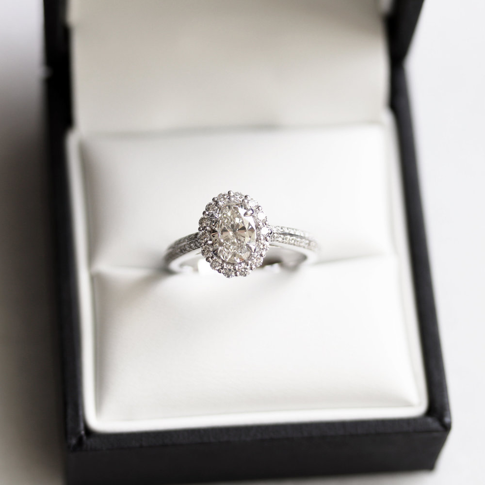 Classic Royal Setting Custom Lab Diamond Engagement Ring