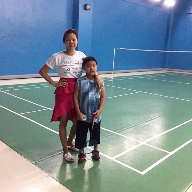 Jane takes his son to badminton practice before proceeding to the Mommy Mundo Mompreneur Meet Up