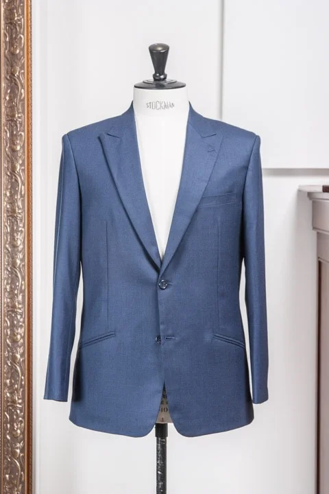 super_140s_light_blue_birdseye_suit_2-agent_bespok_7fa435ab1101b890cc1bf545841aa842.jpg.