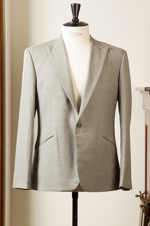 pak_2-knoops_colbert_licht_grijs_tailor_made_holla_87afad1be1543851175dd0ddc531874.jpg.