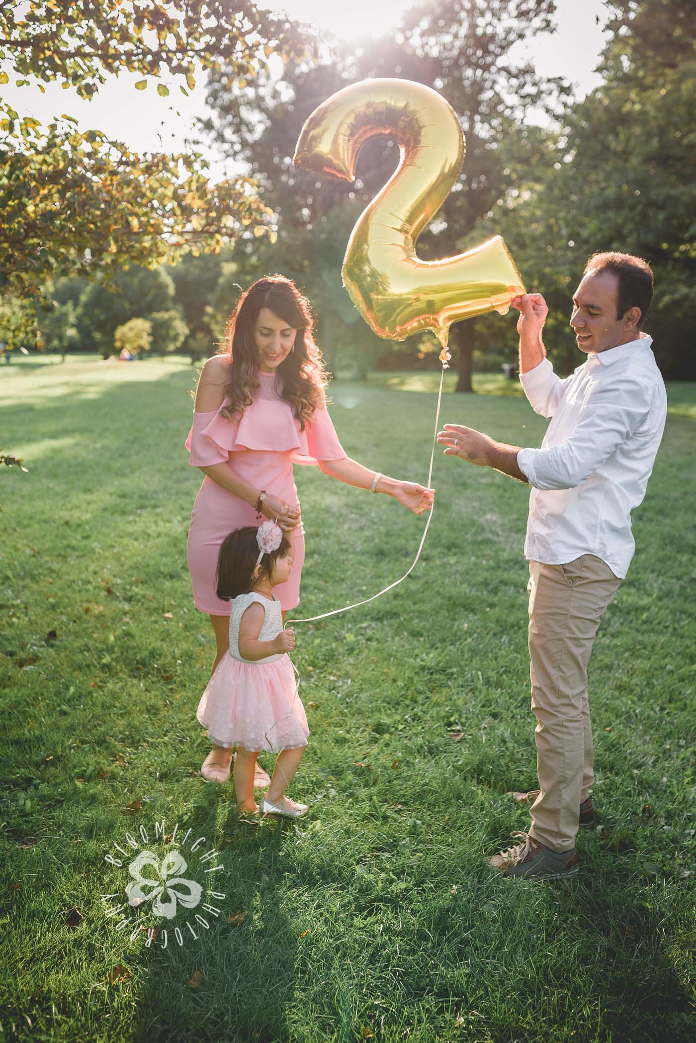 第二个生日户外照片多伦多和北约克婴儿及家庭摄影师(7).jpg