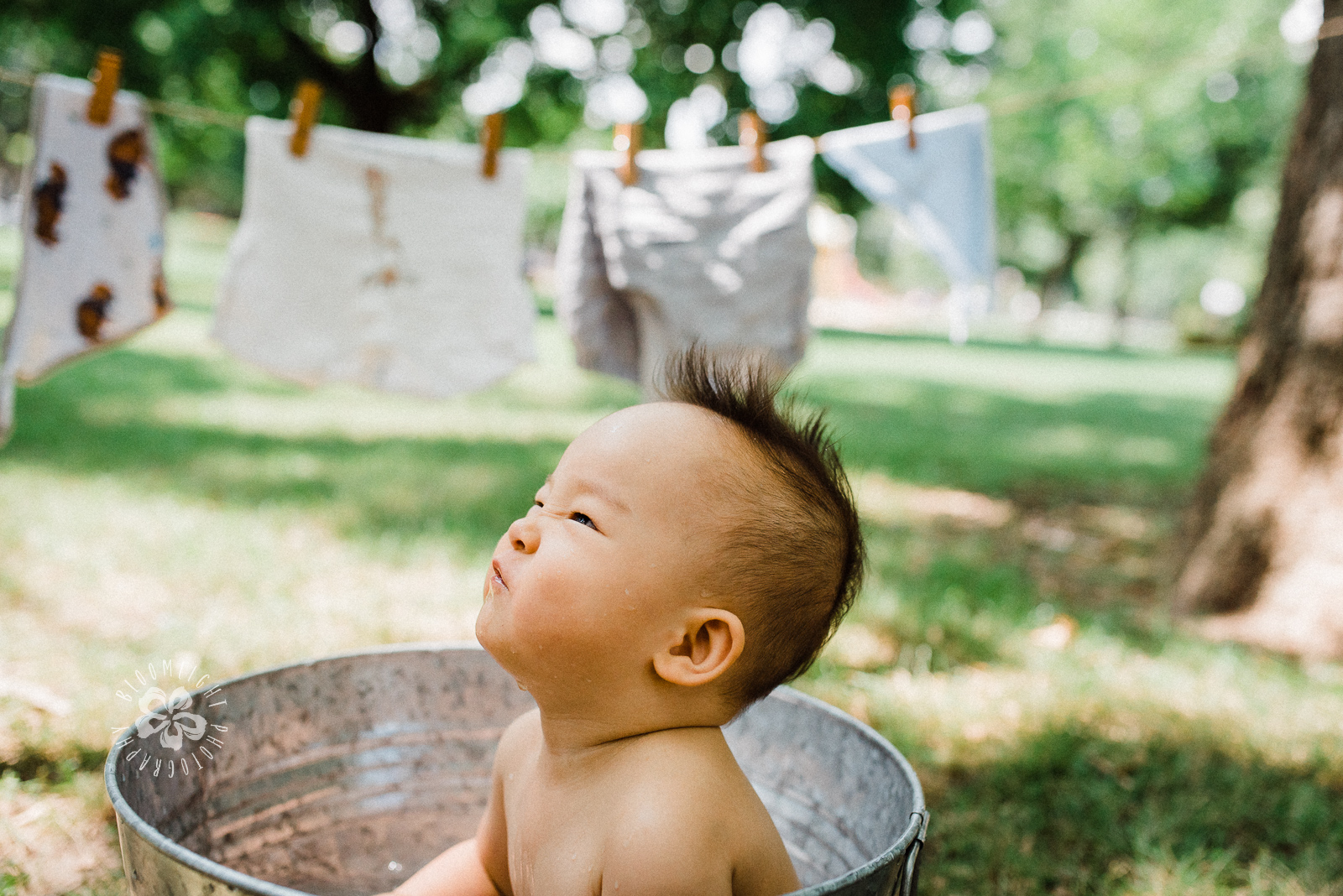 可爱的婴儿浴盆炎热的夏天一天多伦多坦率的Photographer.jpg