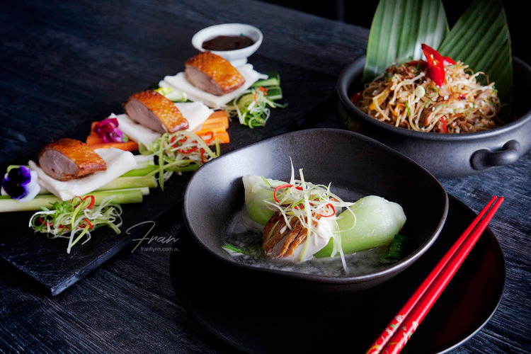 拍了Sifu Restaurant. Styled by Sarah DeNardi