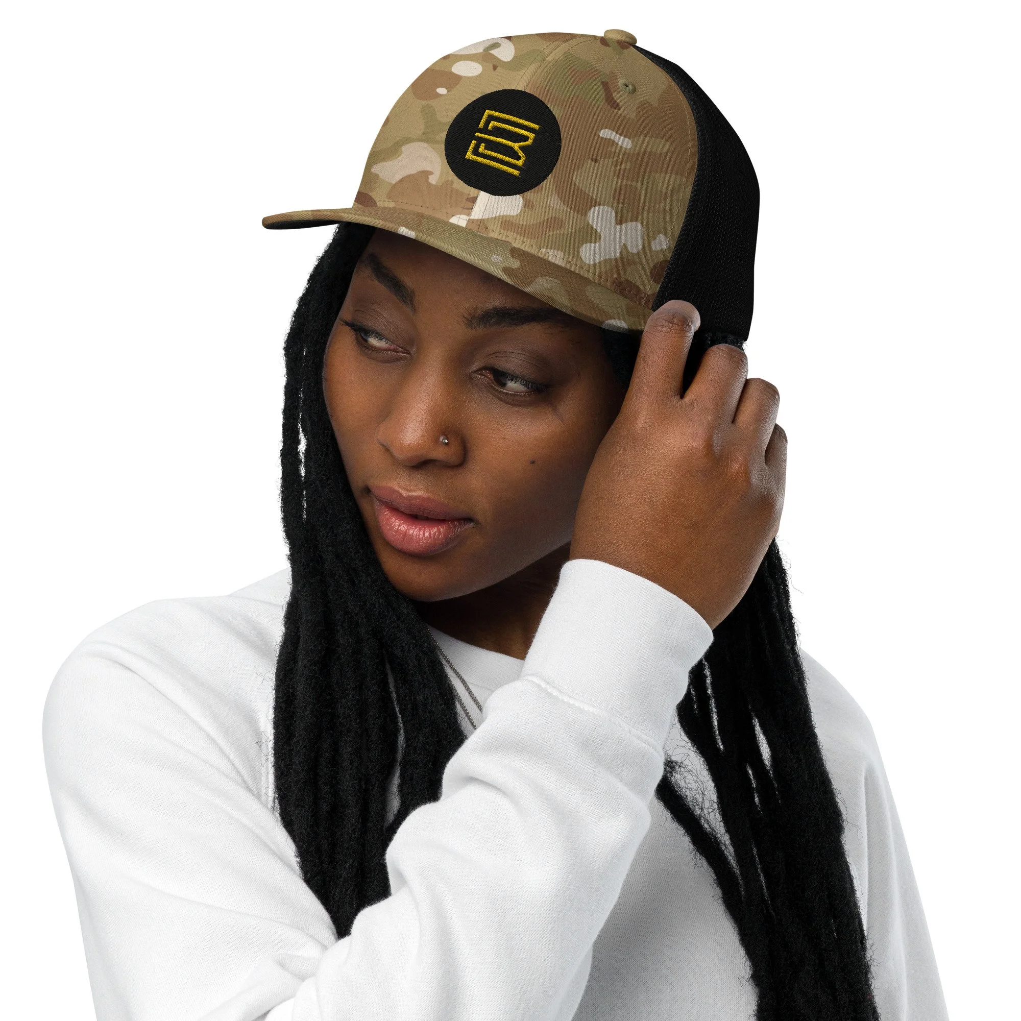 closed-back-trucker-cap-