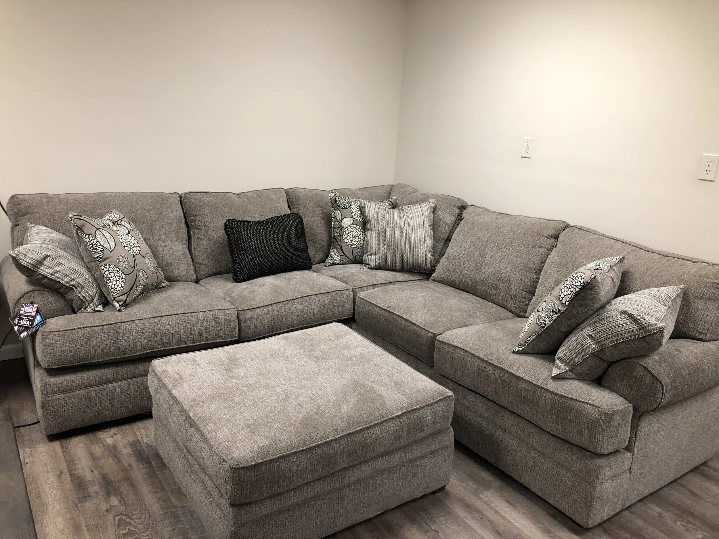 Simmons Beautyrest Sectional 8530 Macey Pewter Ideal