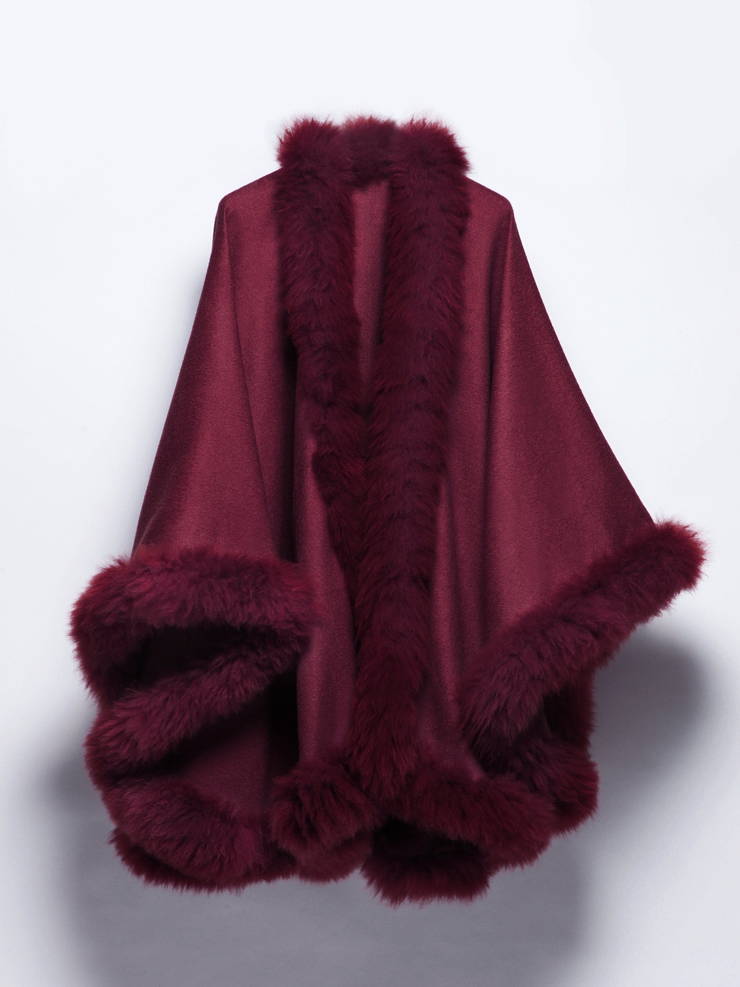 alpaca cape with fur trim