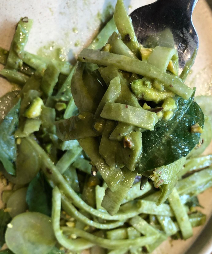 jícamascon pesto; “我喜欢蔬菜”