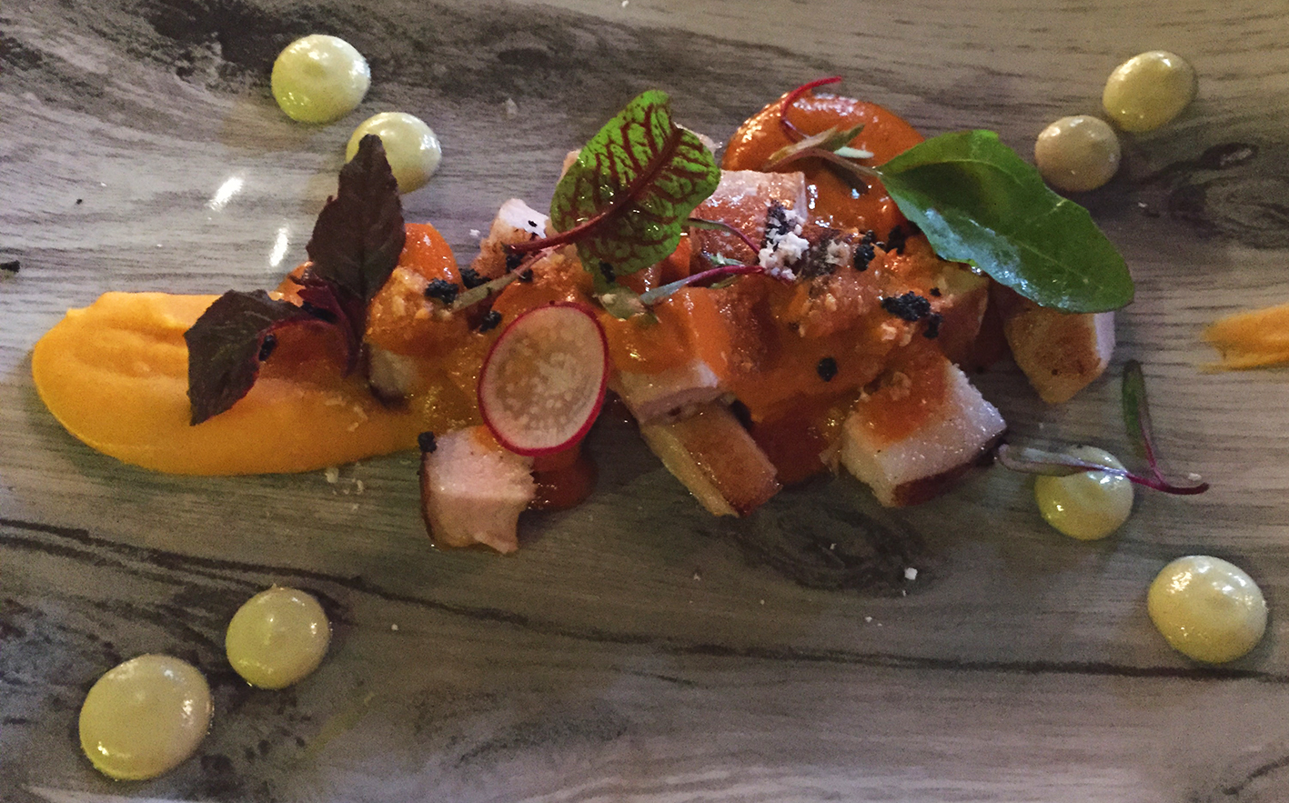 Trucha Salmonada Con EnsaladaOrgánicayPurédezanahoria