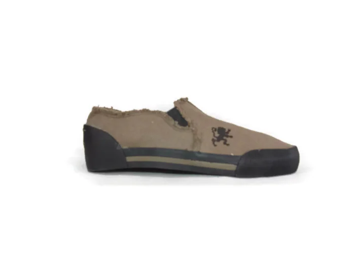 mossimo slip on shoes