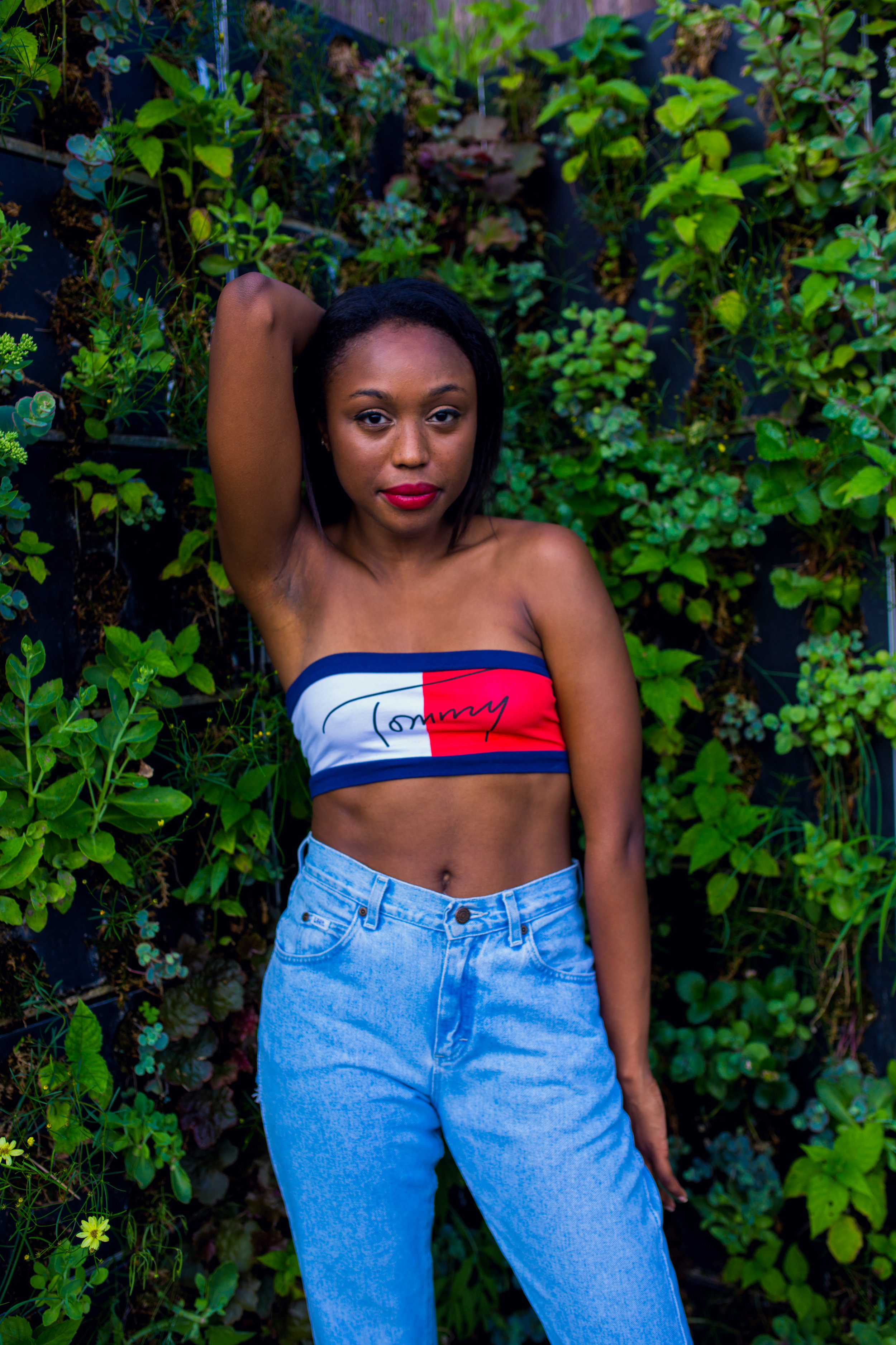 tommy hilfiger crop top 90s