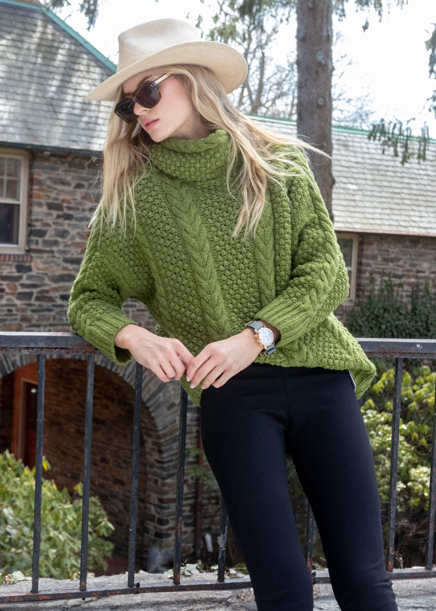 Gstaad 4 Cable Sweater - Fall 