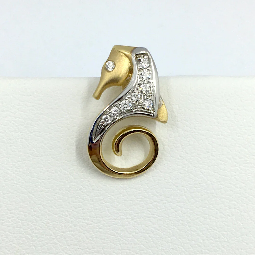 Diamond seahorse pendant deals