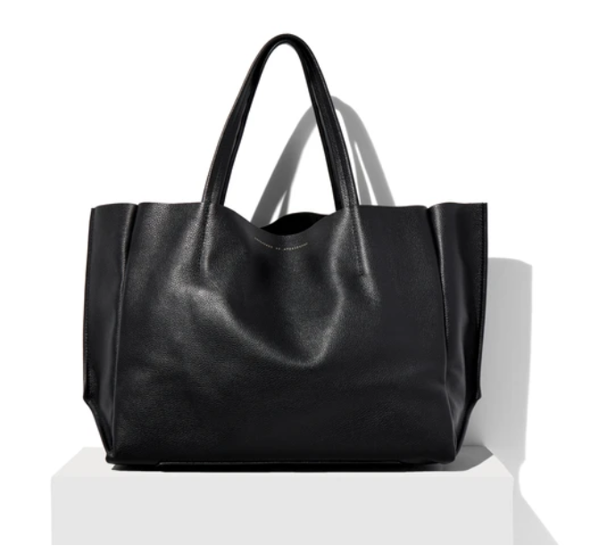 ampersand as apostrophe sideways tote