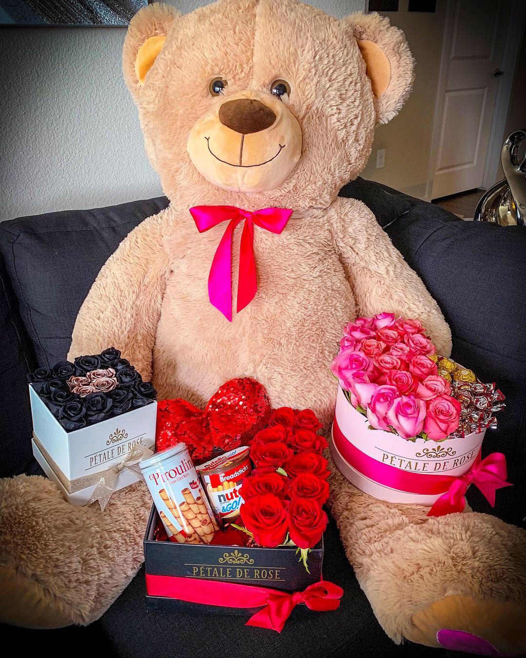 petales de rose bear
