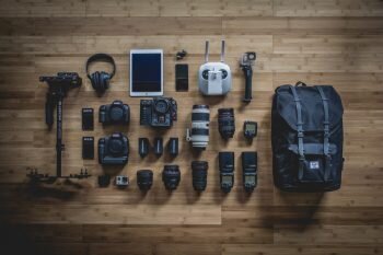 Accessories_backpack_batteries_camera_canon_equipment_gear_gopro-932884-350x233.jpg