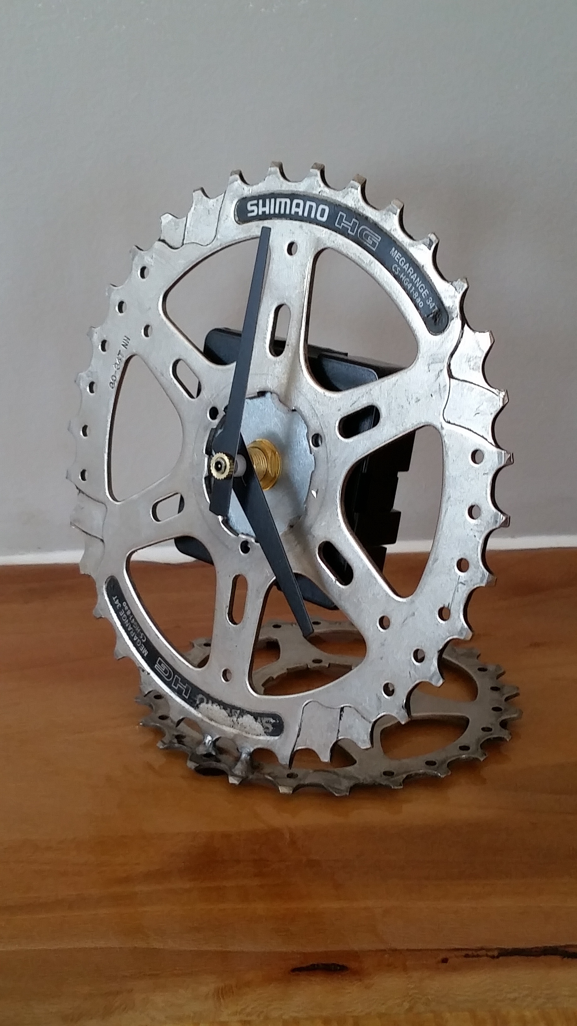 Recycled Bike Gear Desk Clock Unpainted Black Dave Hardell