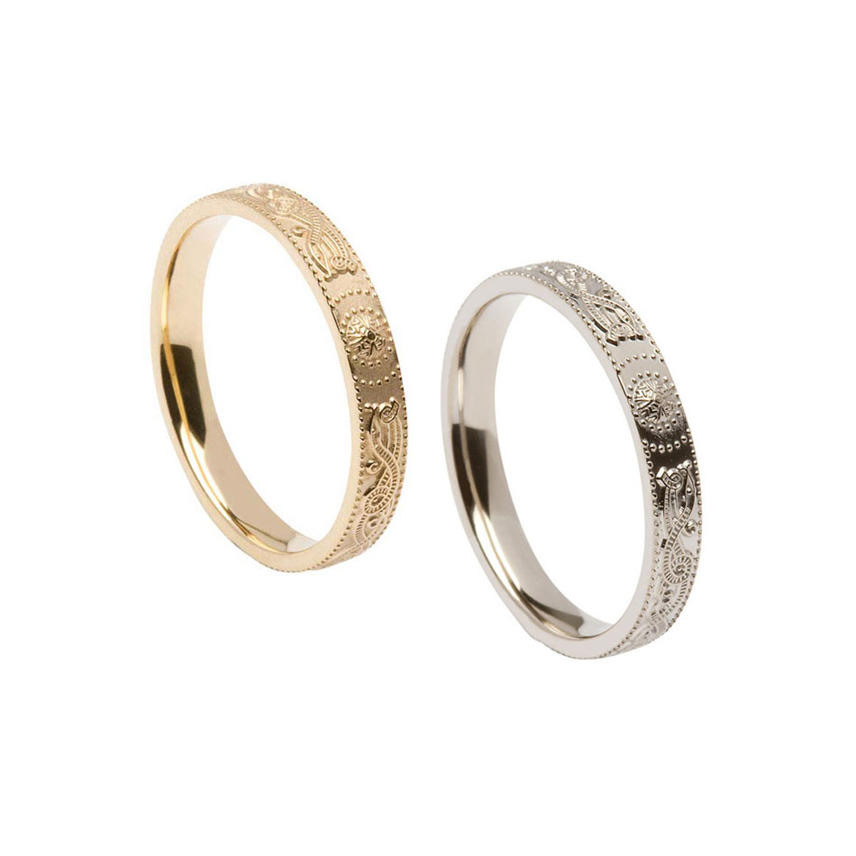 Mid Weight Comfort Fit Wedding Ring In 14k Yellow Gold 5mm Blue Nile