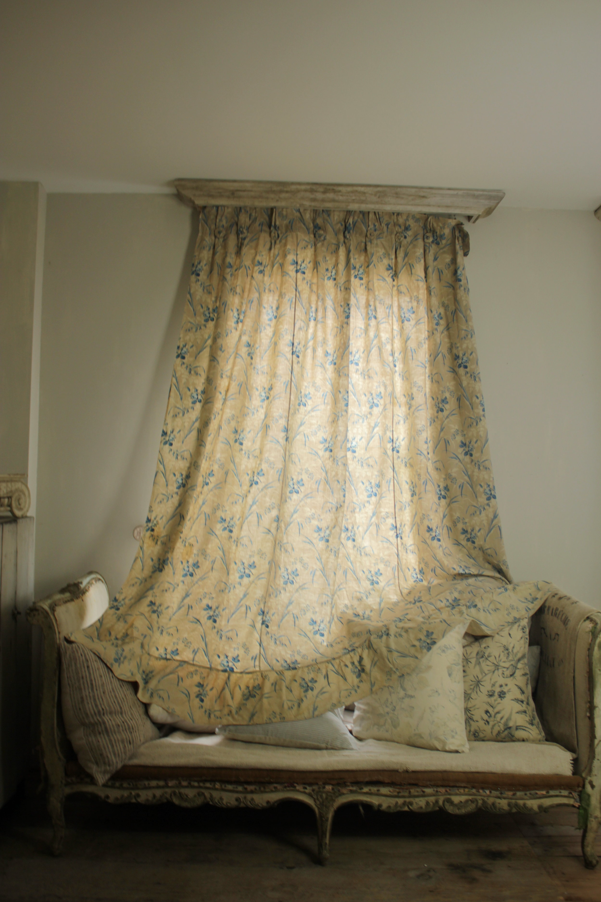 Textile Trunk Shop