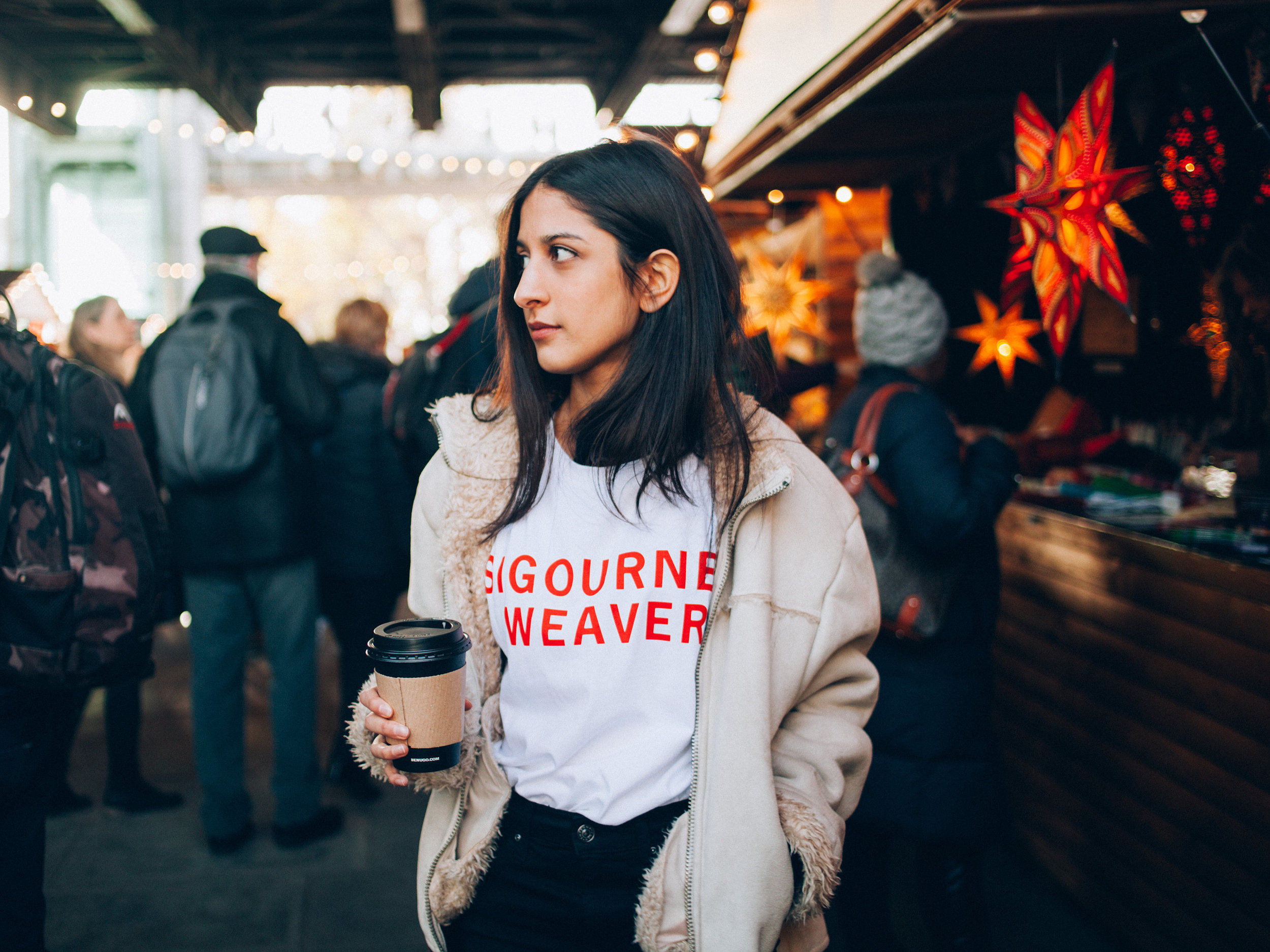 Sigourney Weaver T Shirt Girls On Tops