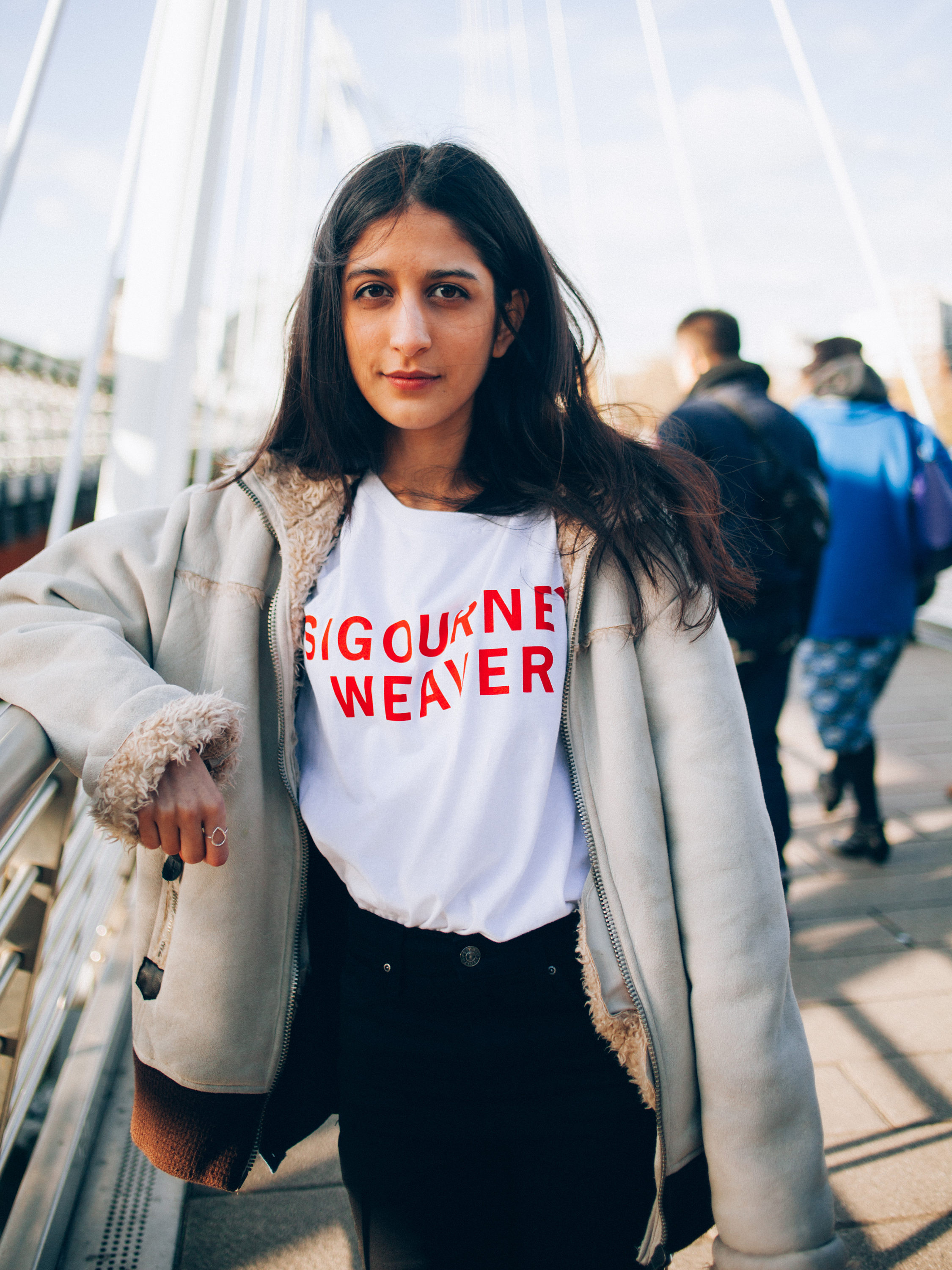 Sigourney Weaver T Shirt Girls On Tops