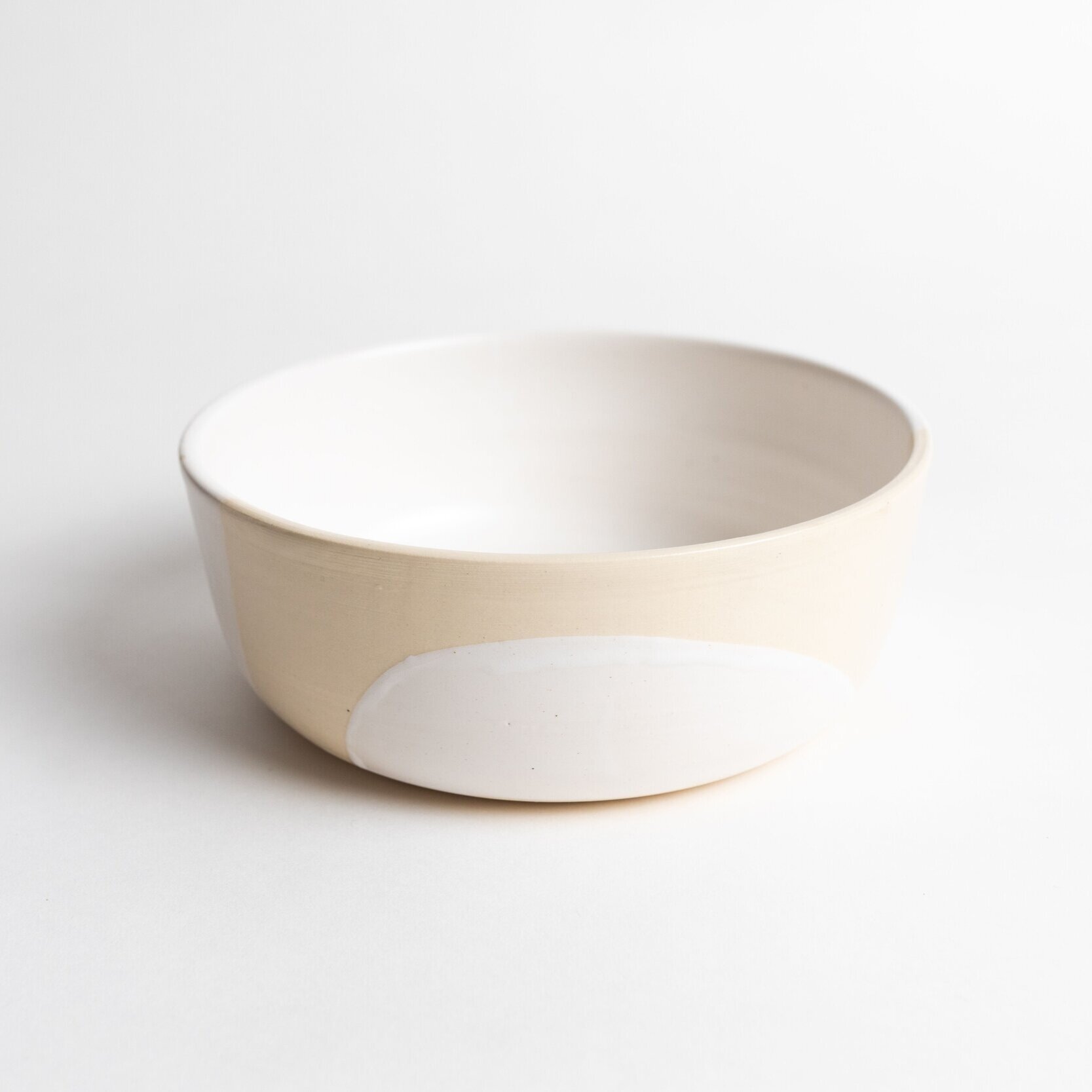 white ceramic dog bowl