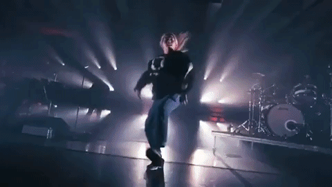 hayley-kikyoko.gif
