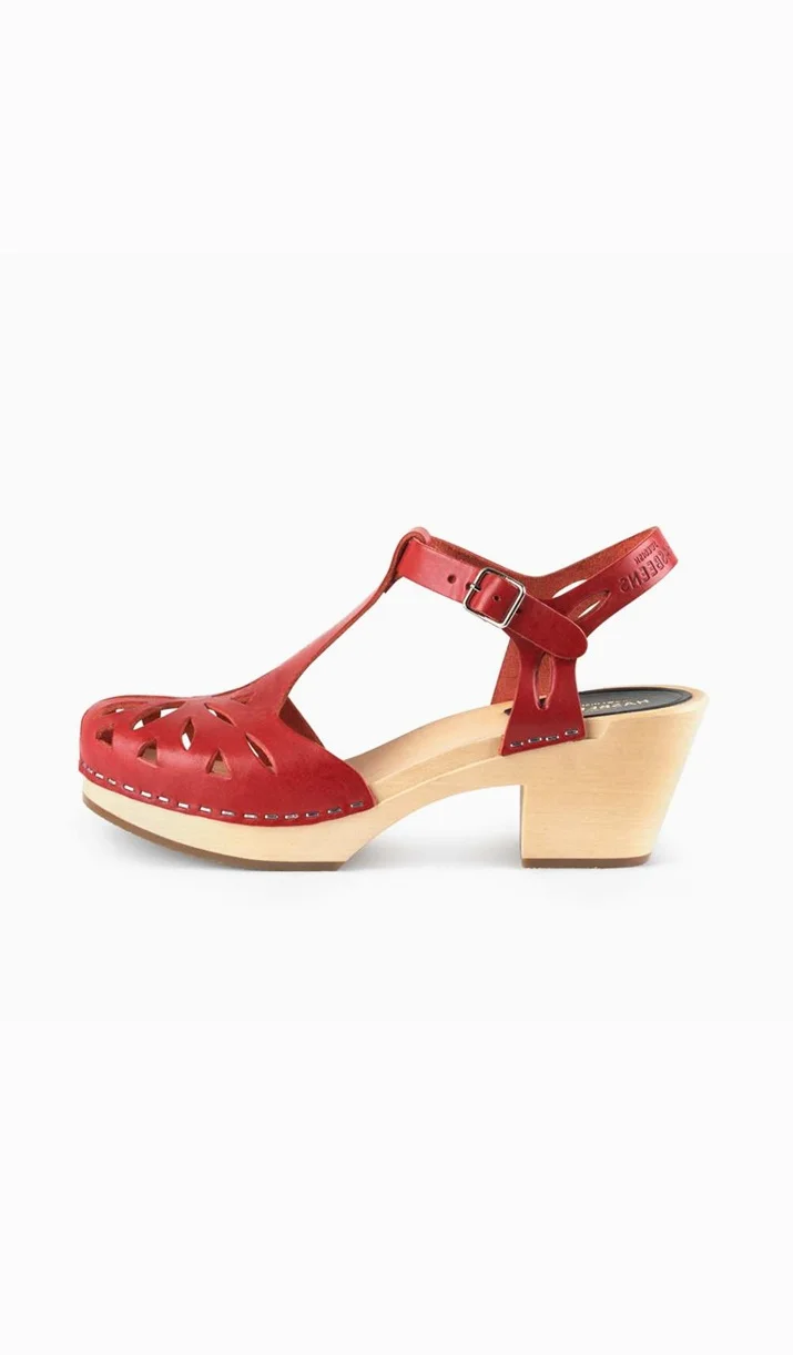 red swedish hasbeens