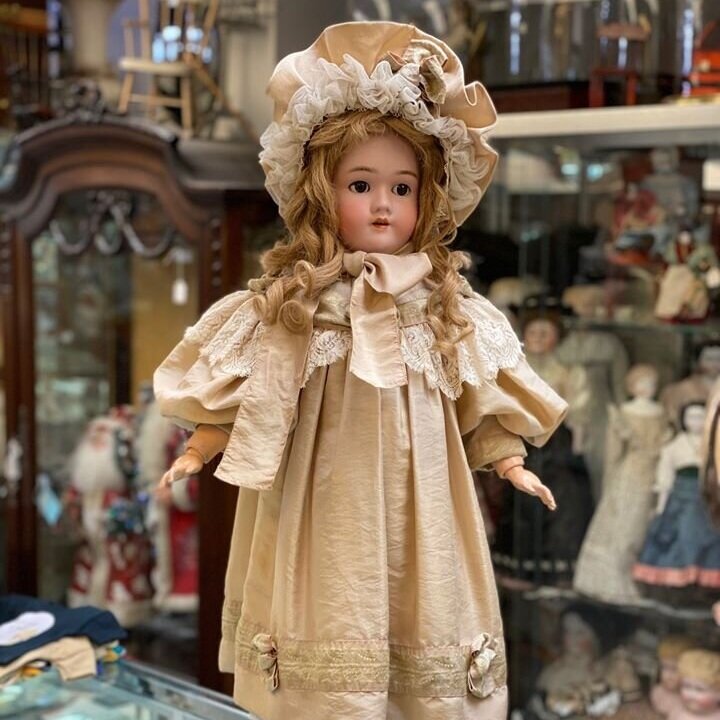 antique bisque dolls