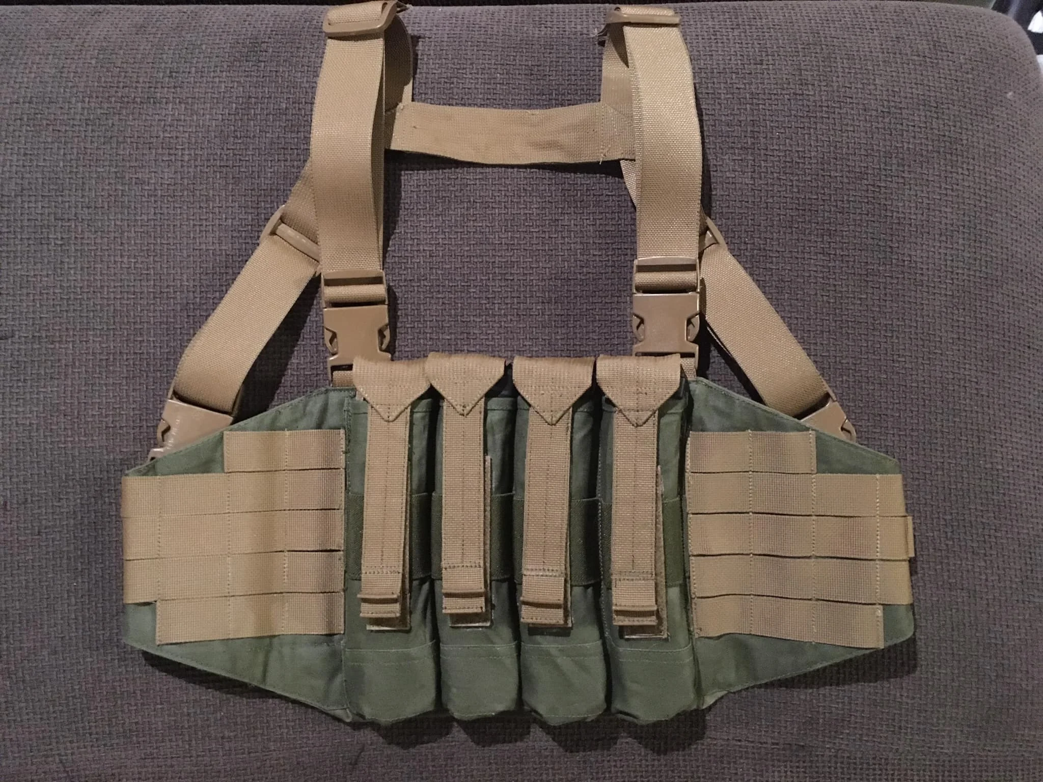 smg chest rig
