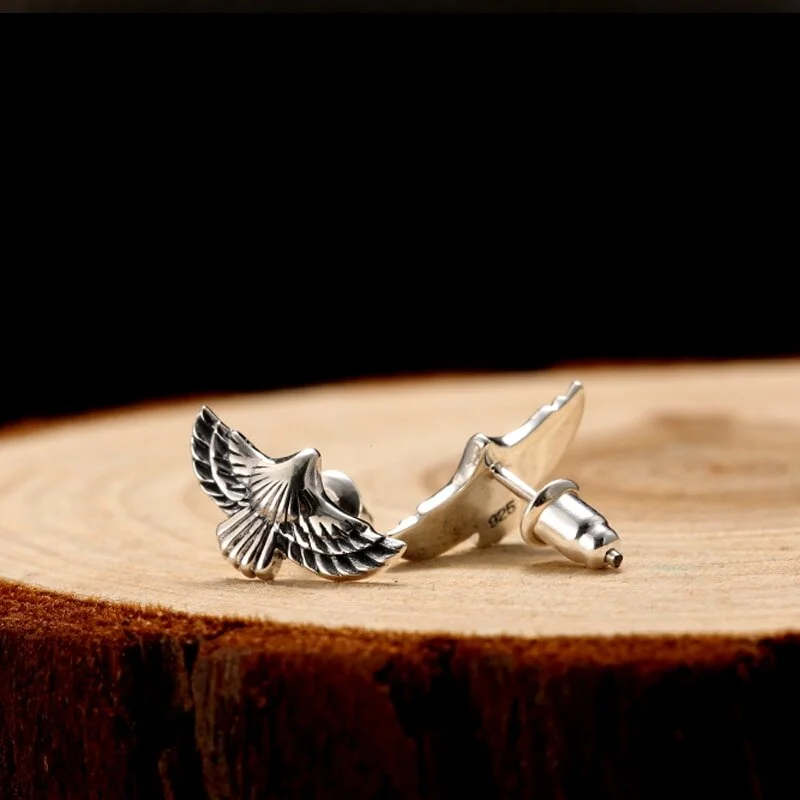 stud earrings for men
