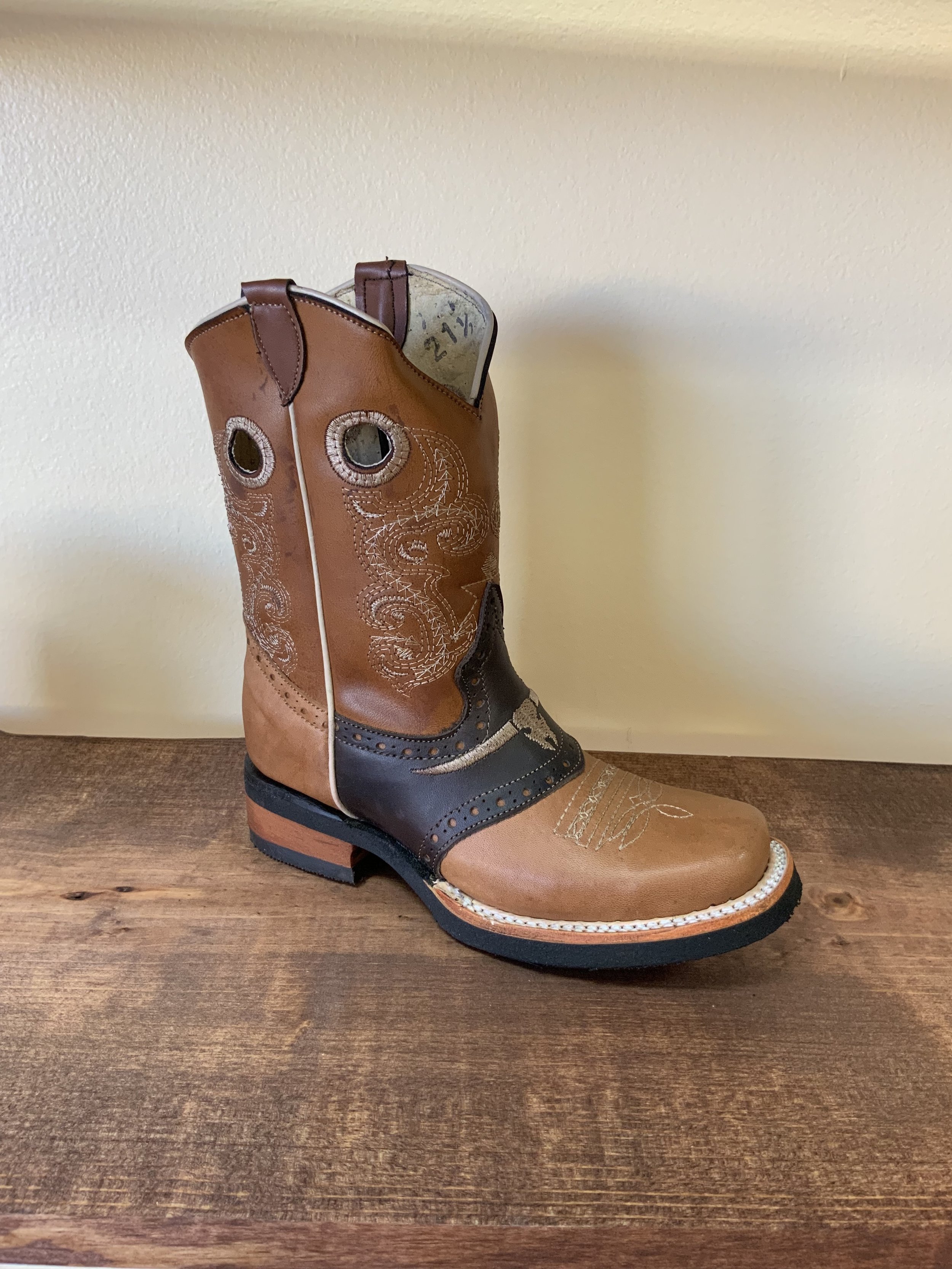 boys cowboy boots