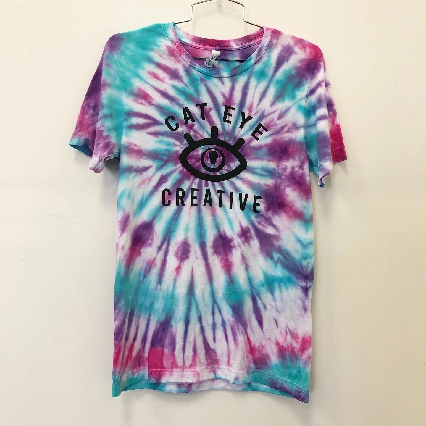★AWESOMEUS★ CATS PARTY PIGMENT TSHIRT 4COLOR Party Cat: Party Animal Colorful Graphic T-Shirt Design in