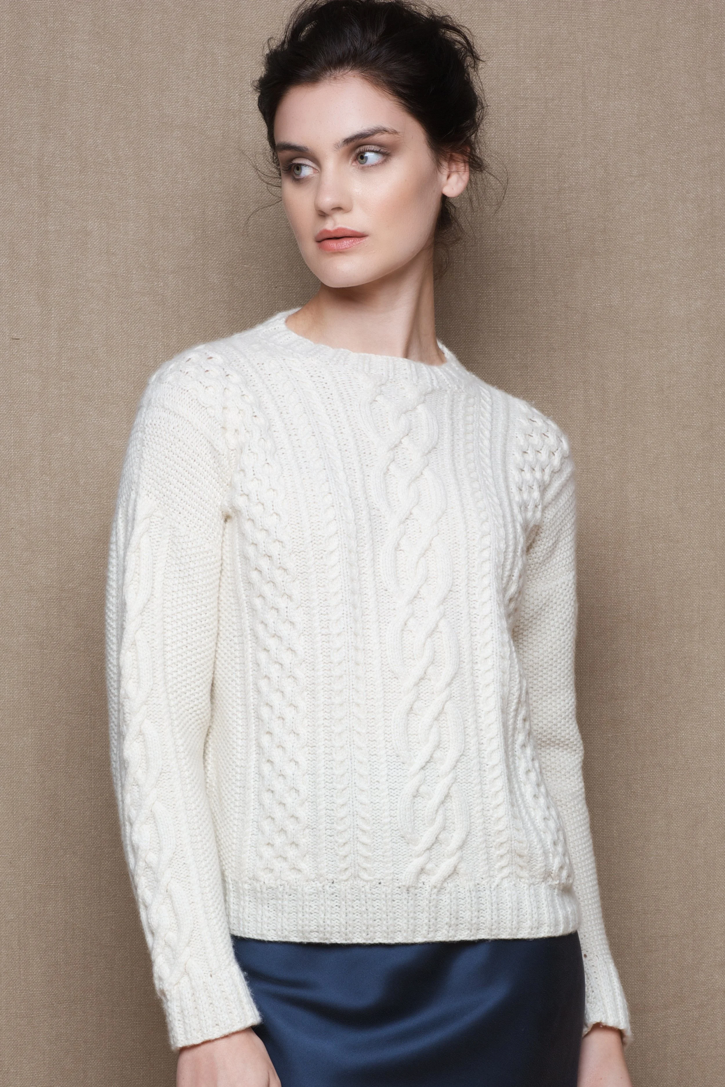 sleeveless sweater outfit