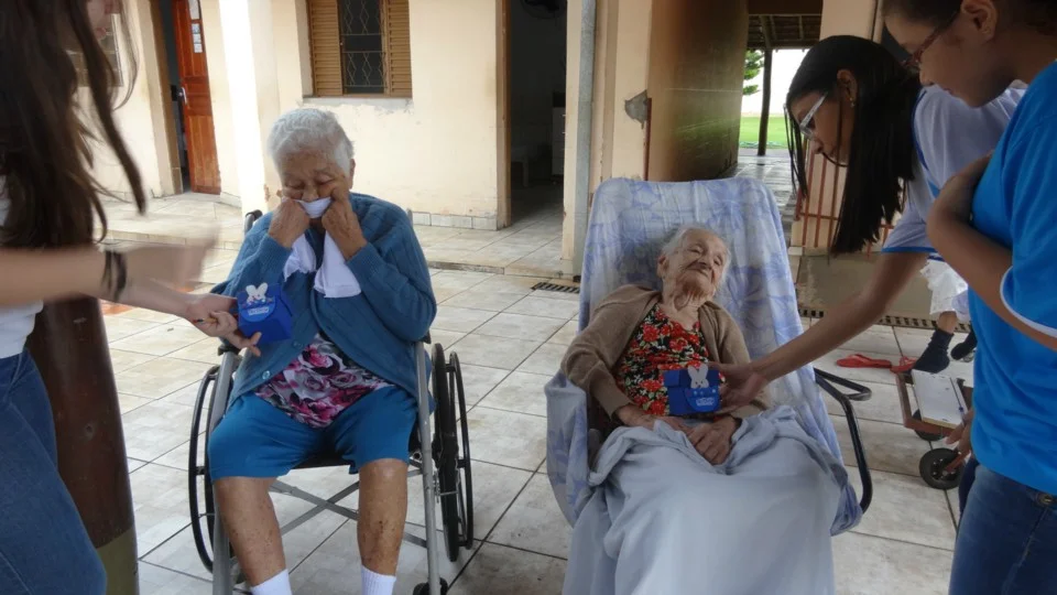 "Visita ao Lar dos Idosos" "Visita ao Lar dos Idosos"