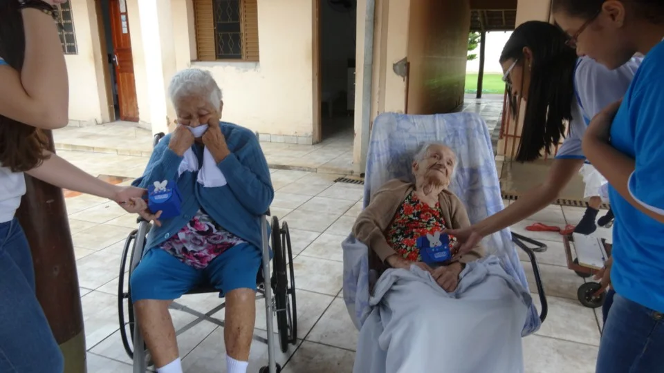 "Visita ao Lar dos Idosos" "Visita ao Lar dos Idosos"