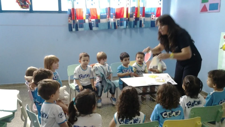 Alimentação saudável - Jardim I - Professora Cladir